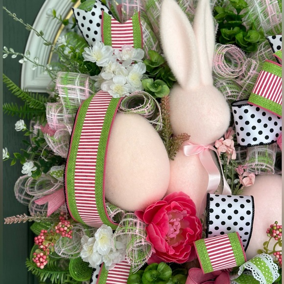 SOLD! Easter Wreath - Picture 2 of 4